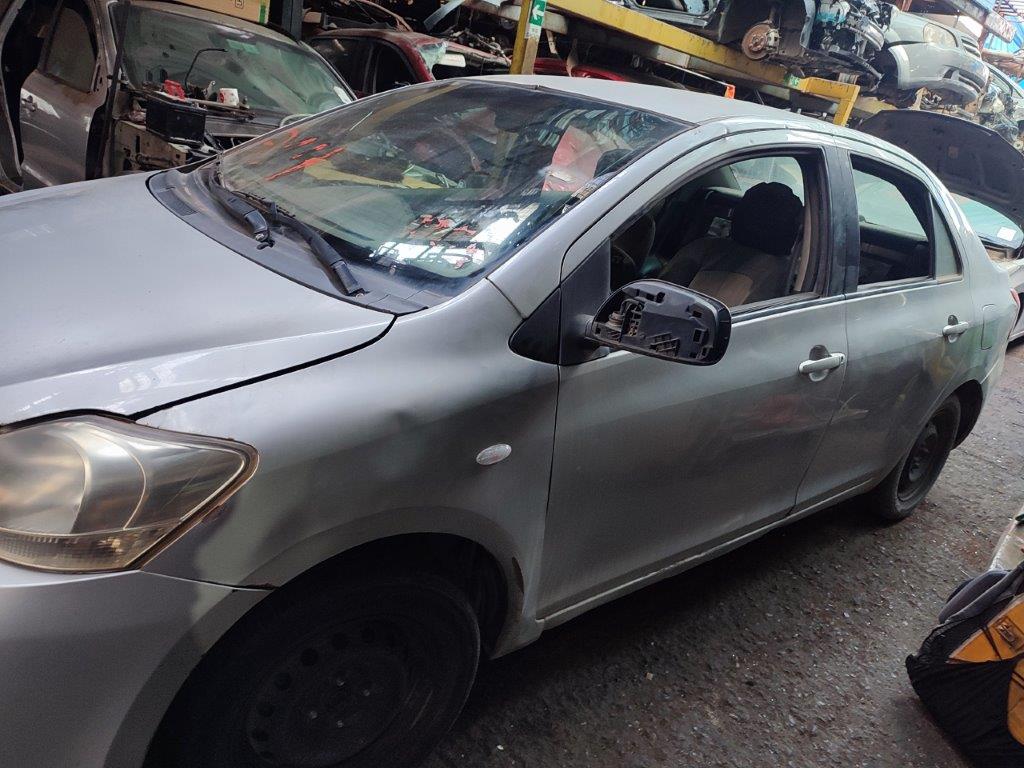  Toyota YARIS 2006    EN DESARME